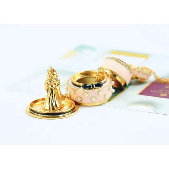 kate spade Jewelry - Take the Cake Tiered Wedding Necklace